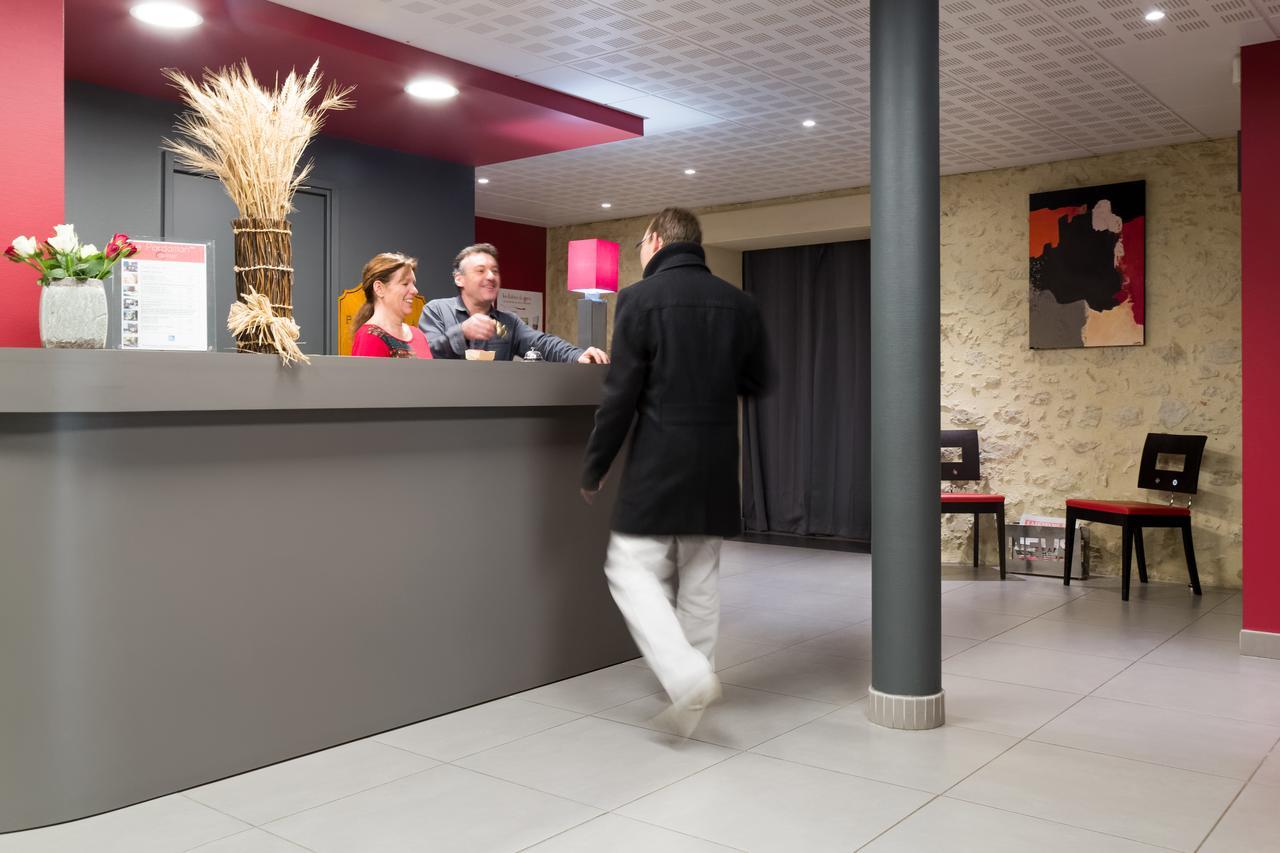 Logis Hotel & Restaurant Le Pardaillan Gondrin Bagian luar foto